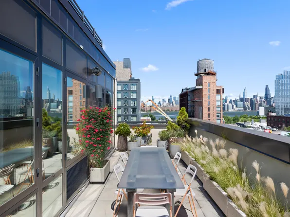 70 Berry Street image 1 of 8