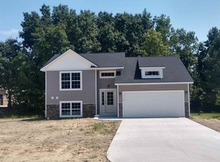 103 Nicole, Linden, MI 48451