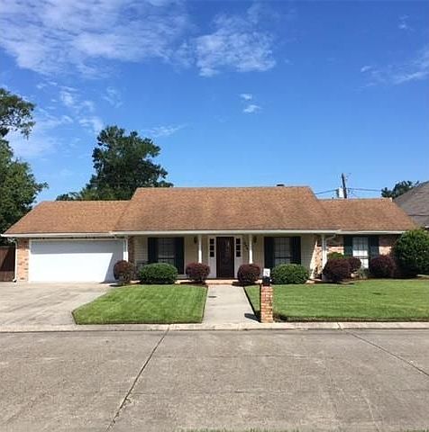 1st image of 204 Wiegand Dr