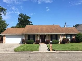204 Wiegand Dr, Nine Mile Pt, LA 70094