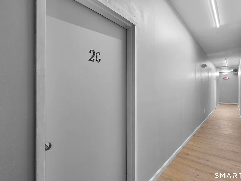 140 Grand St #2A — Photo 4