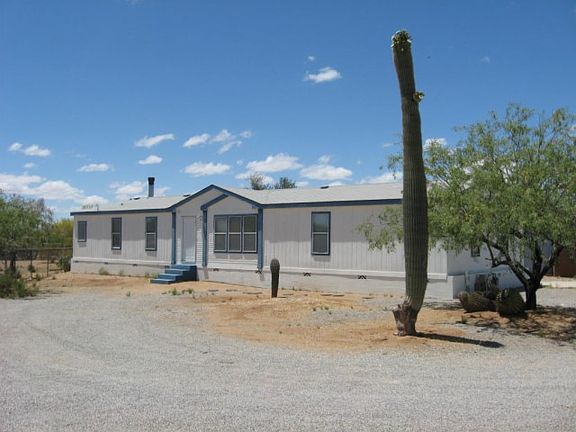 3rd image of 6525 N Taylor Ln