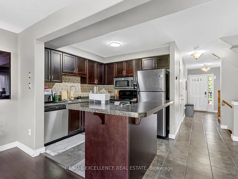 31 Donald Bell Dr — Photo 11