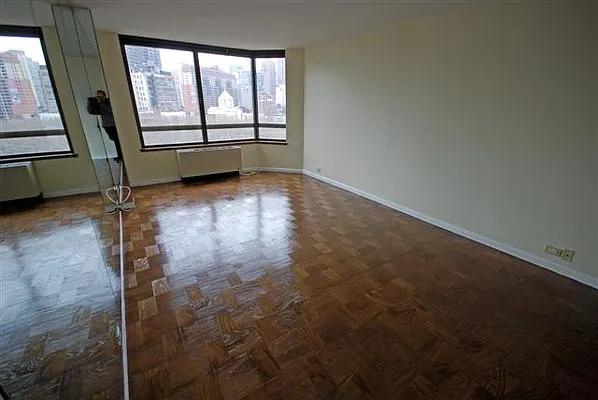 Rented by Luxury Habitat | media 28