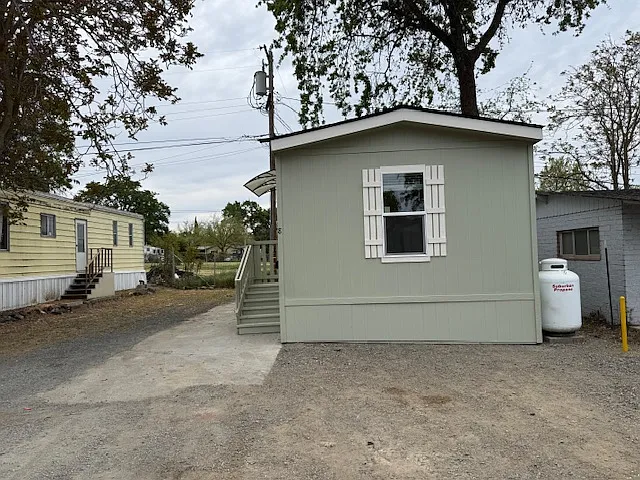 5575 Old Highway 53 — Photo 8