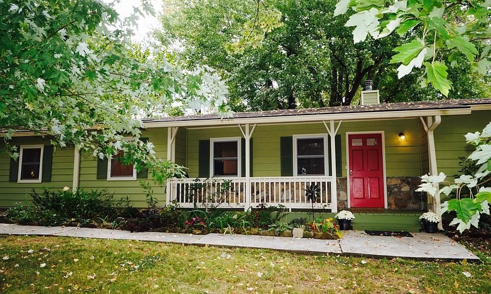 1st image of 1681 Weymouth Ct