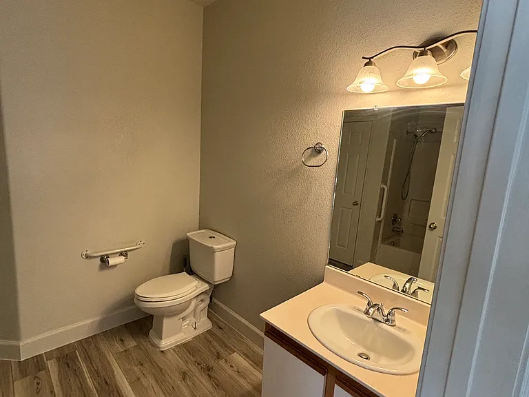 6601 Shiprock Dr NE — Photo 6