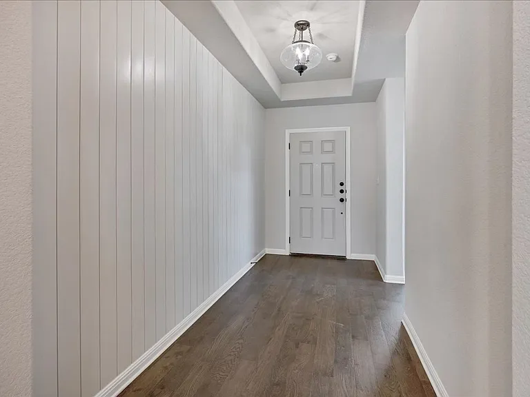 2605 Acoma Ln — Photo 13