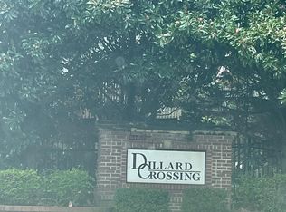 2127 Dillard Xing, Tucker, GA 30084
