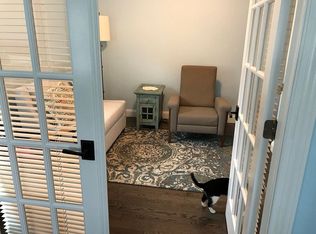 14 Sunnyside Ave, Bristol, RI 02809