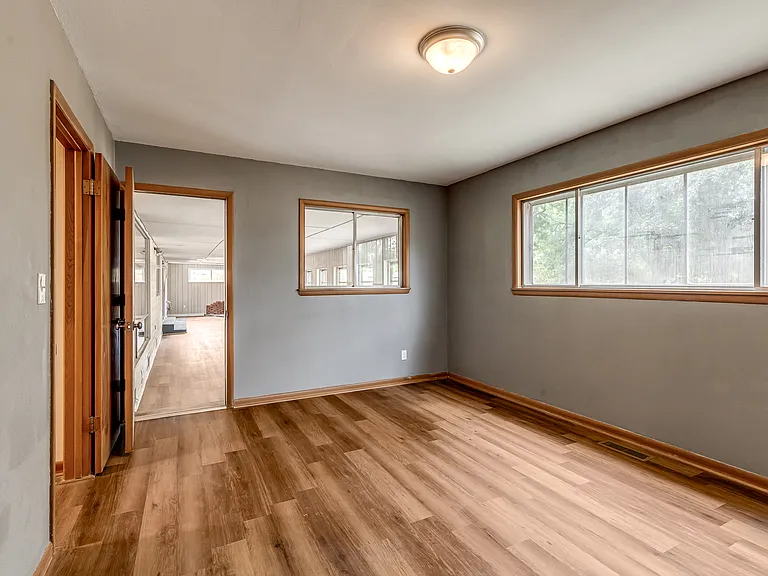 1924 E McElroy Rd — Photo 18