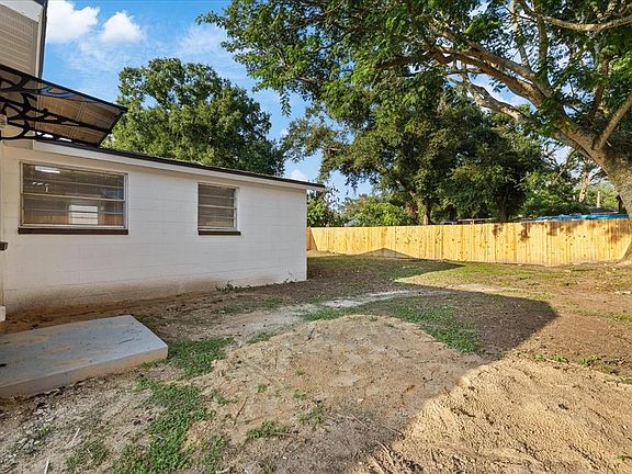 5th image of 8711 N RIVER FOREST CIRCLE