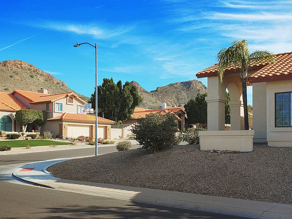 4th image of 1201 E Seminole Dr