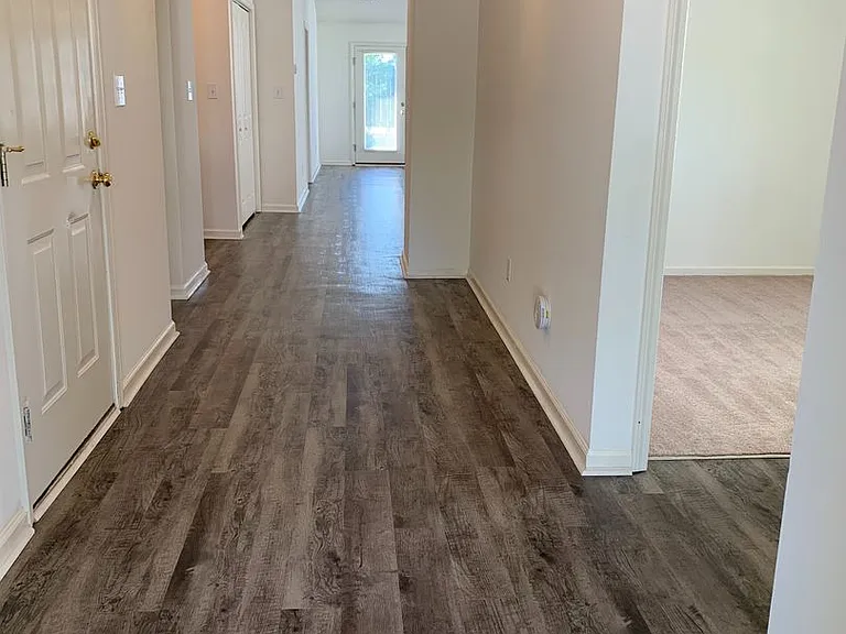 144 Springwood Ln — Photo 4
