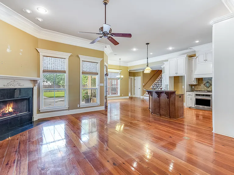 117 Maple Grove Ln — Photo 6
