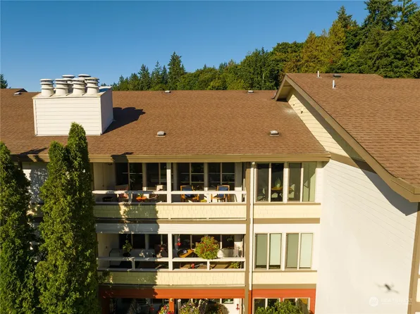 23405 Lakeview Drive #H304, Mountlake Terrace, WA 98043