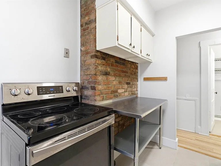 19 E Mithoff St — Photo 13