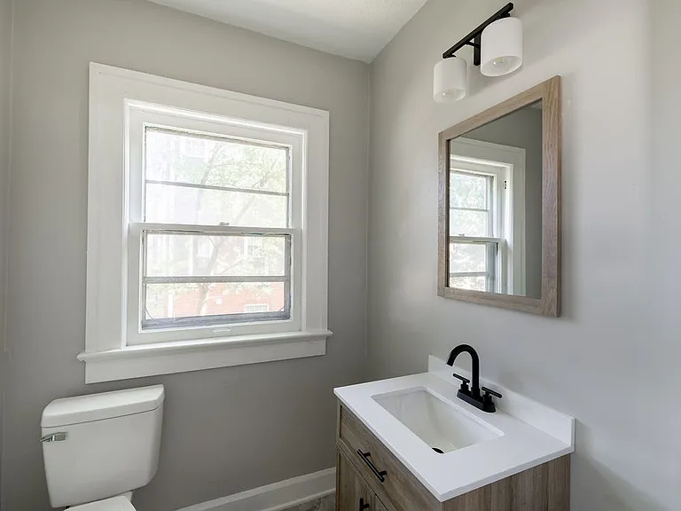 3556 N College Ave — Photo 18