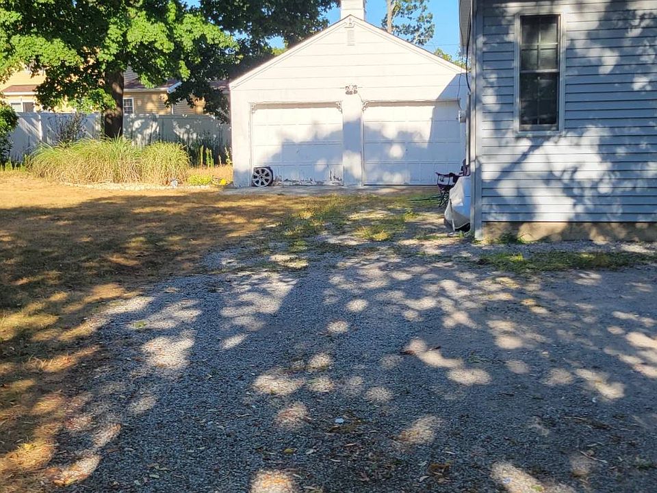 1st image of 71 Duncan Ave