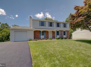 10137 Peanut Mill Dr, Gaithersburg, MD 20882