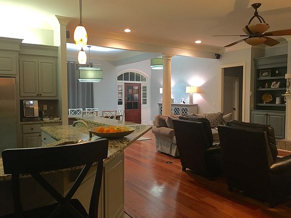 Open Kitchen/Living/Dining