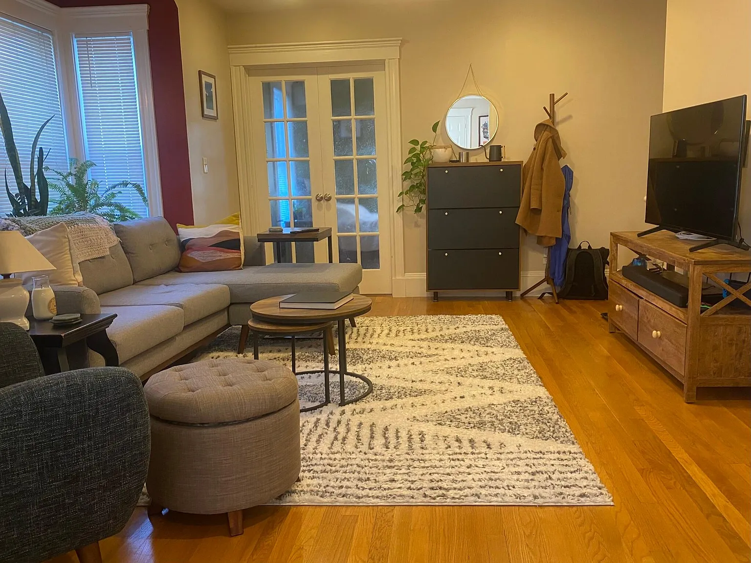 2 bed, 837 sqft, $3,225 — Photo 1