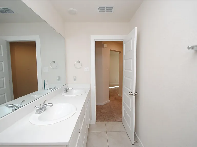 7143 Clearwater Cove Dr — Photo 16