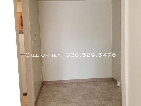 4th image of 1340 Hillcrest Dr APT 305