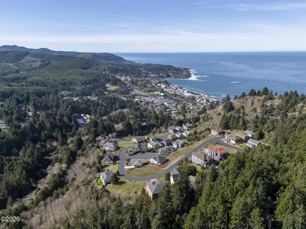 Tl6100 Ne Creekside Ct, Depoe Bay, OR 97341