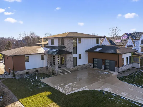 14766 Saleem Ct, Granger, IN 46530