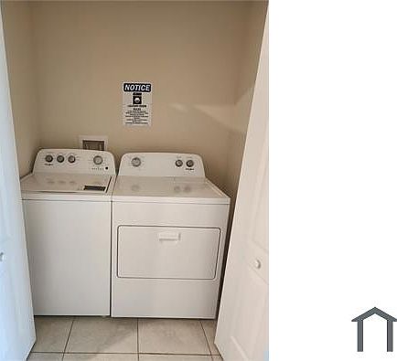 4th image of 444 Running Woods St
