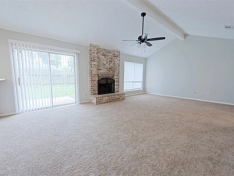 21310 Park Run Dr — Photo 6