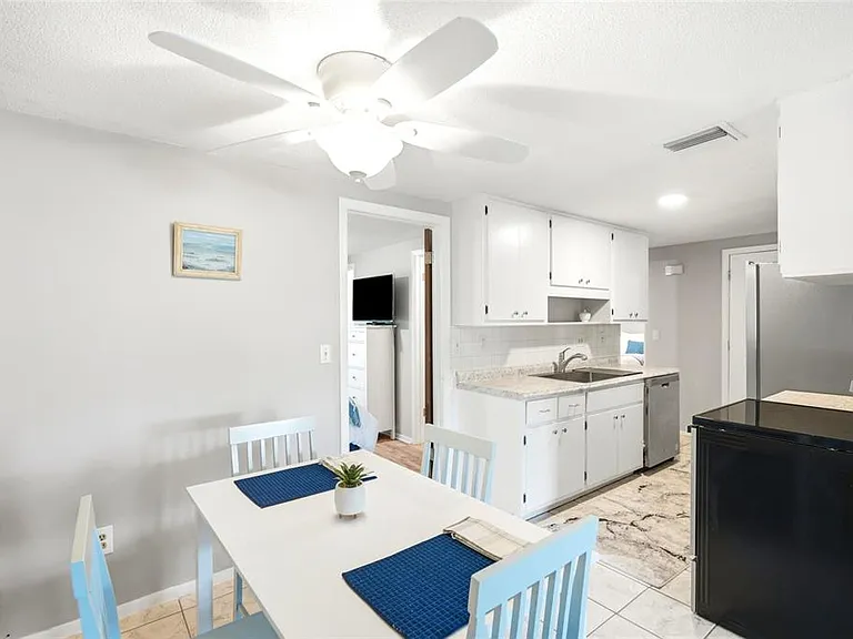 1008 Heron Ct — Photo 25