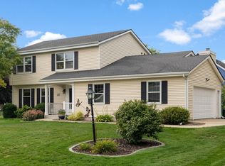 W152N7939 Countryside Dr, Menomonee Falls, WI 53051