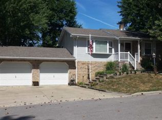 302 Pleasant View Dr, Jasper, IN 47546