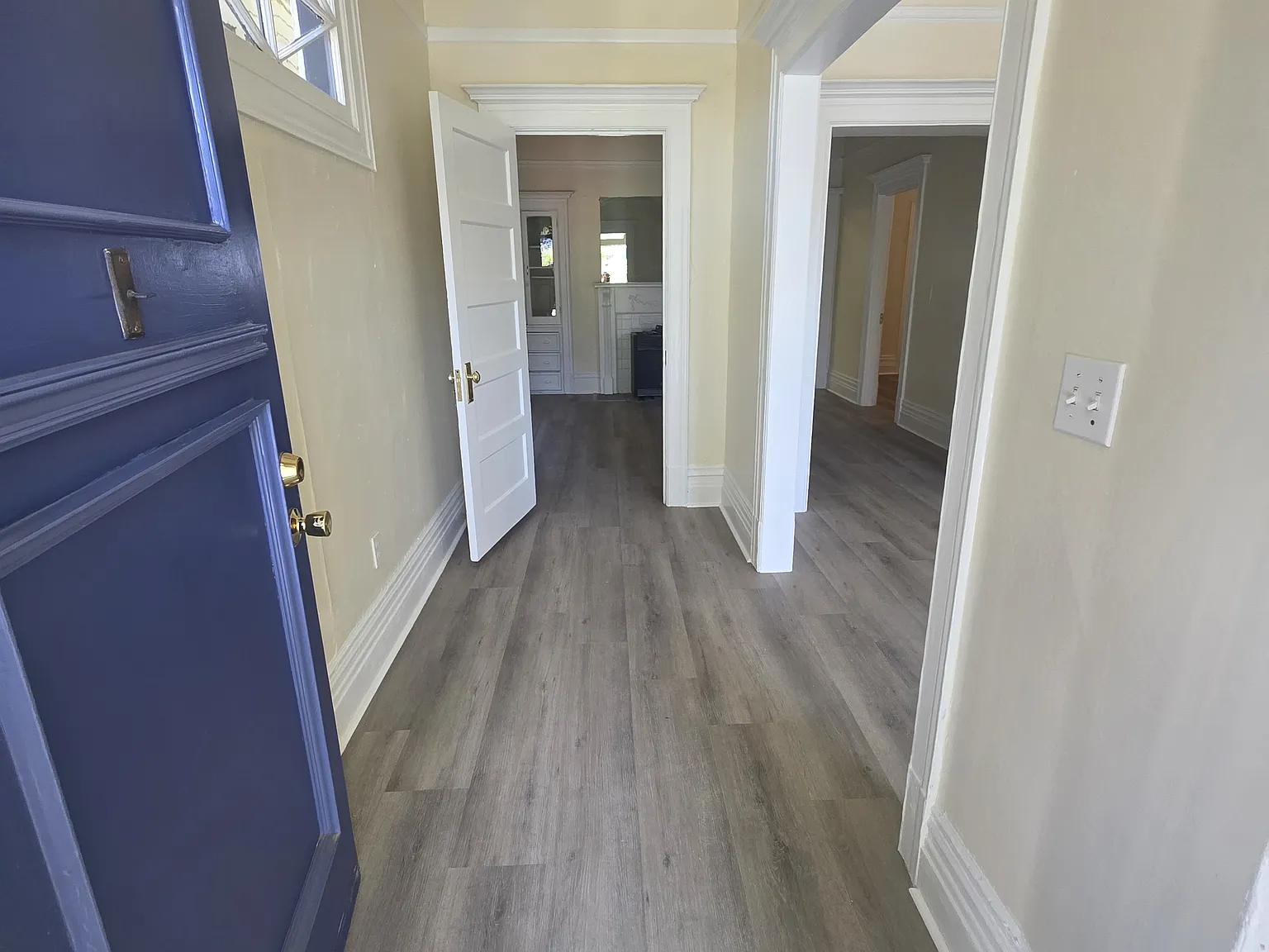 2 bed, 1200 sqft, $2,295 — Photo 2