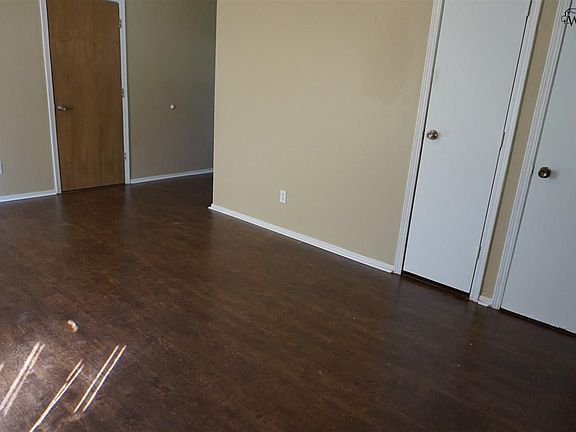 2nd image of 3010 McGaha Ave