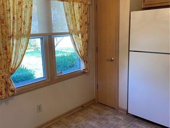 5th image of 10123 Park Royale Dr