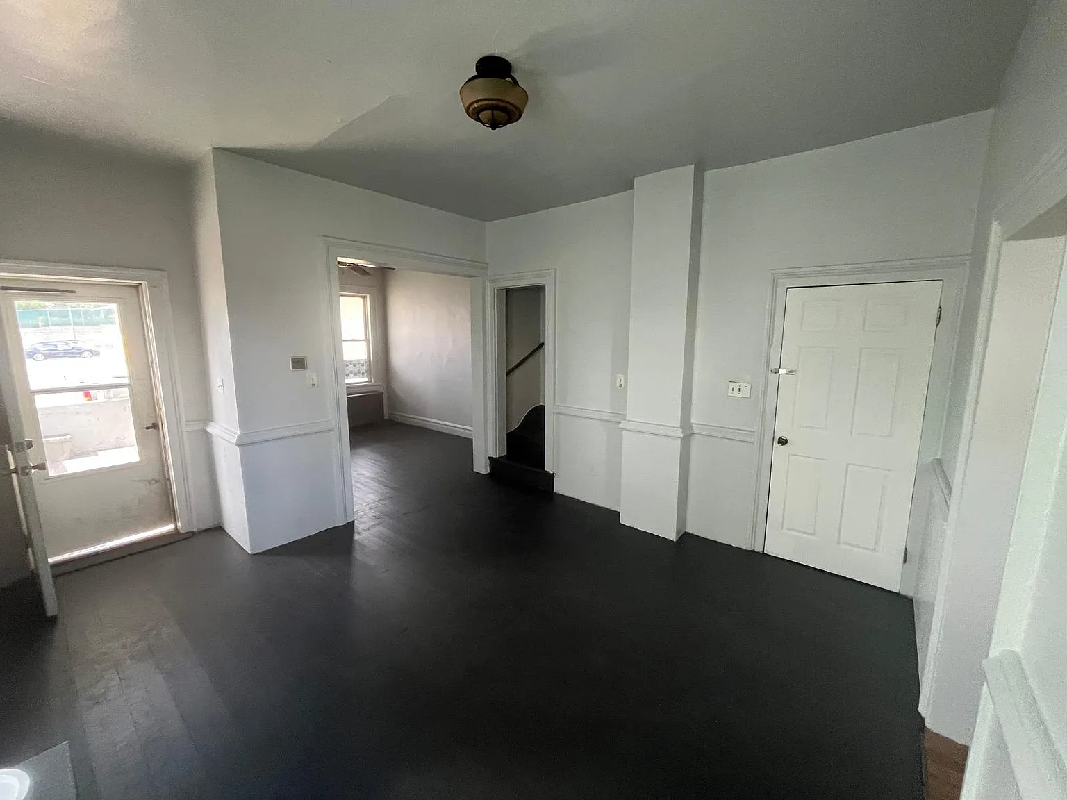 3 bed, 1200 sqft, $1,350 — Photo 4