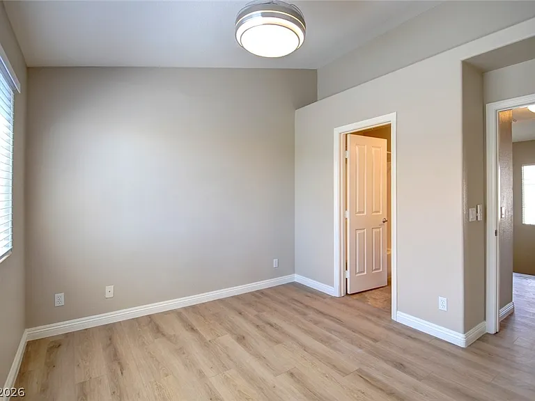 8400 Tiger Woods Ave — Photo 18