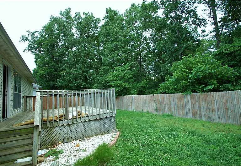 1505 Crescent St — Photo 9