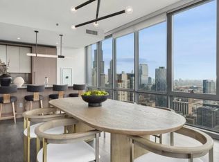 160 N Peoria St #2906, Chicago, IL 60607