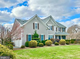 36 Poling Farm Ct, Belle Mead, NJ 08502