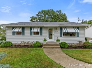 3830 Vineyard Ave NE, Grand Rapids, MI 49525