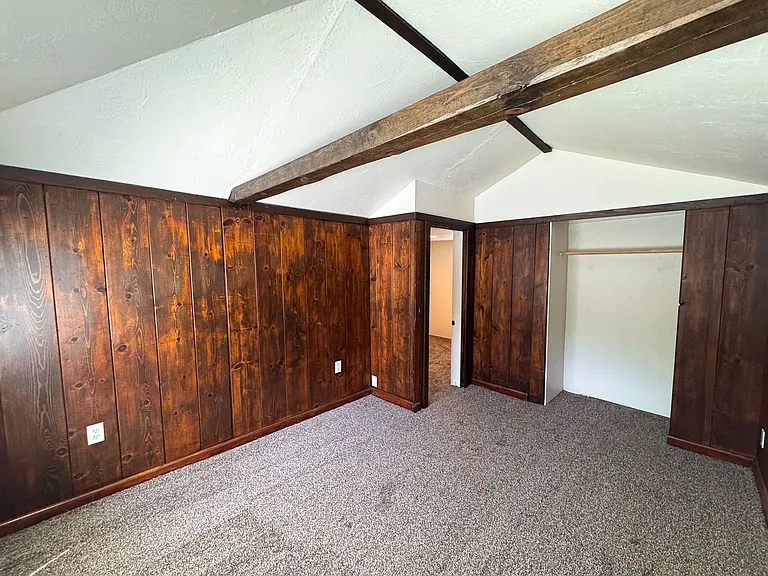 25 E 32nd Ave — Photo 14