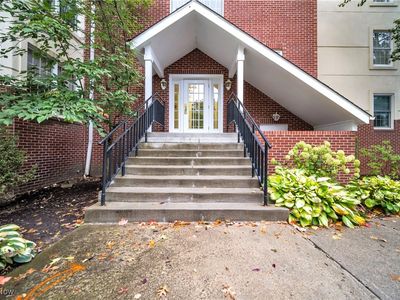 22481 Center Ridge Rd APT 202, Rocky River, OH, 44116