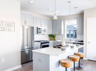 1631 Paterson Plank Rd #4194884, Secaucus, NJ 07094