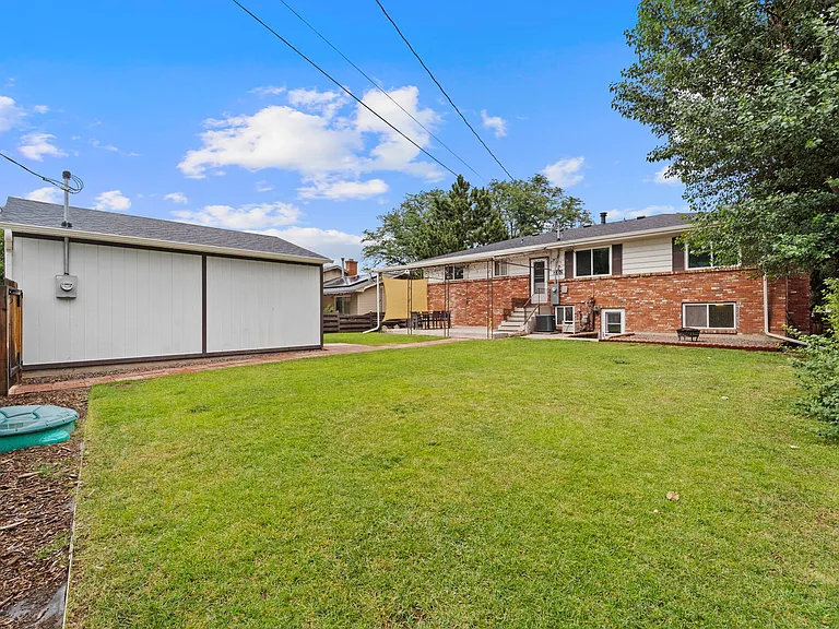 2352 N Circle Dr #B — Photo 14