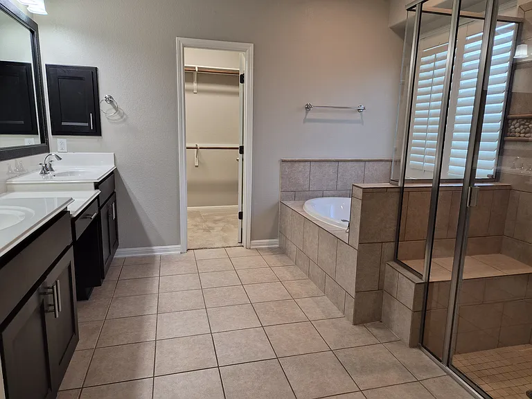 12221 Long Bay Cv — Photo 15
