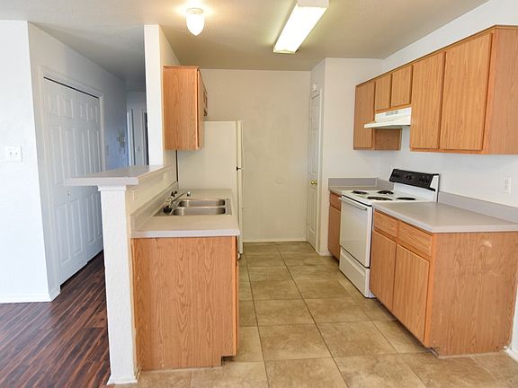 5th image of 2200 Wright Way APT C